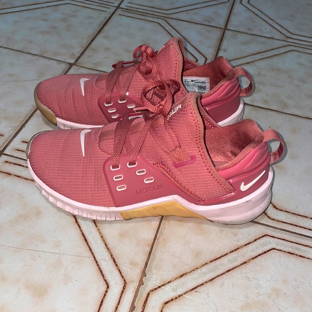 Pink Nike Metcons - women’s 7 child 5Y